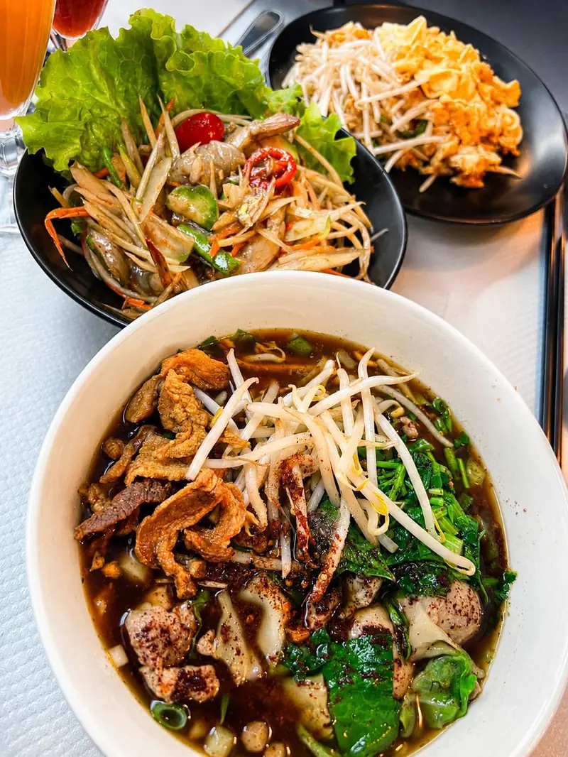 ก๋วยเตี๋ยวไทยที่ร้าน Thai Yim 2 ปารีสเขต 13